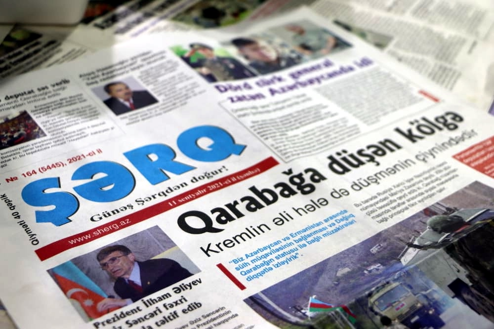 E-qəzet buraxılışı